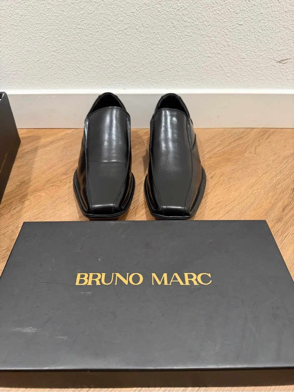 Bruno Marc Men’s Black Leather Slip-On Loafers